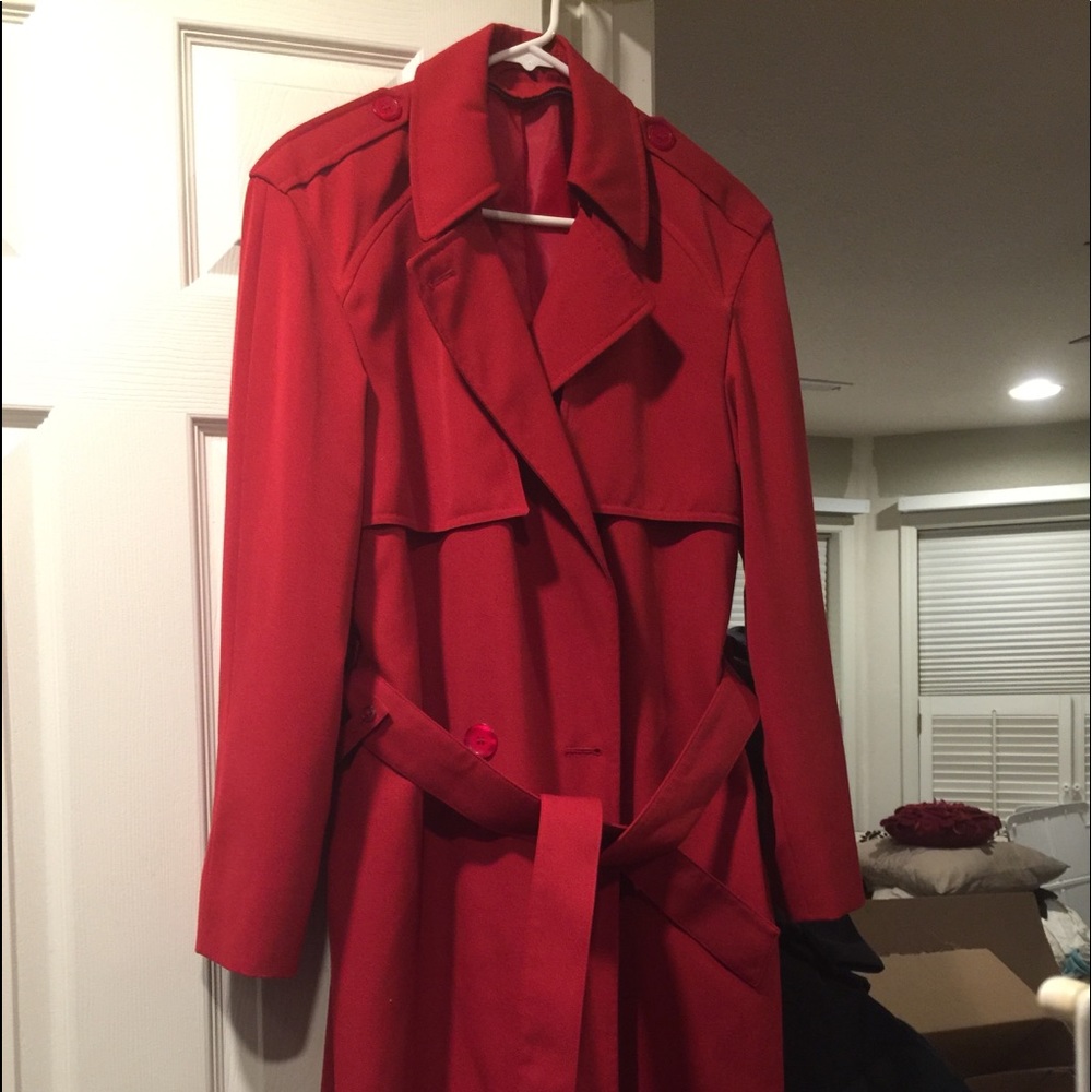 Trench coat with removable liner.